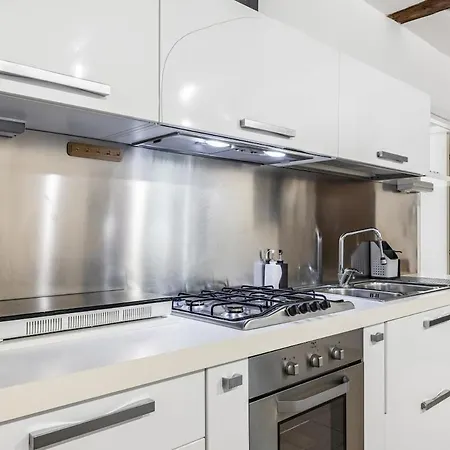 Lega House - Beautiful House At The Arco Della Pace Apartment